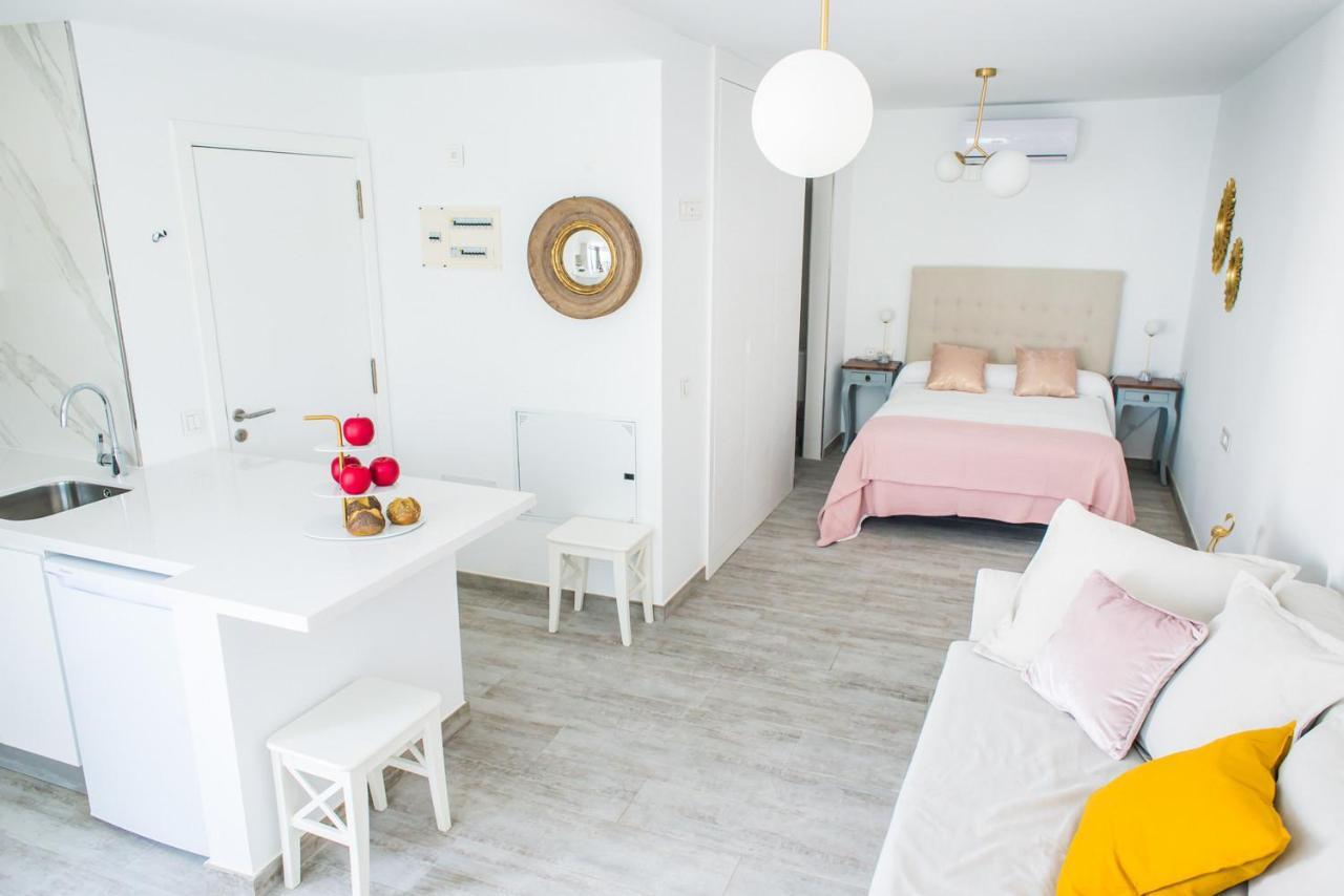 Studio Lirio Seaview Corralejo By Holidays Home المظهر الخارجي الصورة